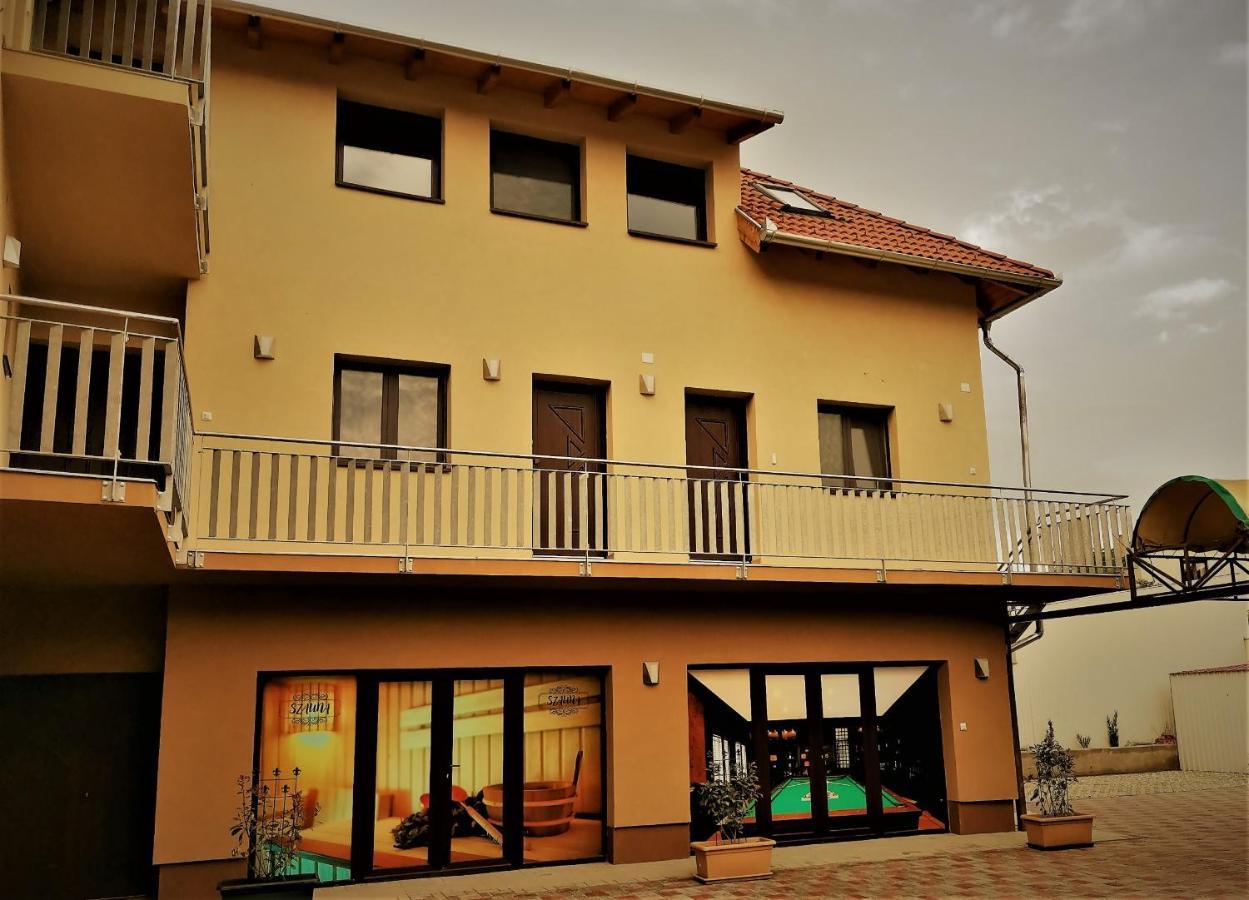 Termal Apartmanhaz Veresegyhaz Ngoại thất bức ảnh