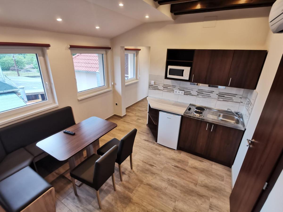 Termal Apartmanhaz Veresegyhaz Ngoại thất bức ảnh
