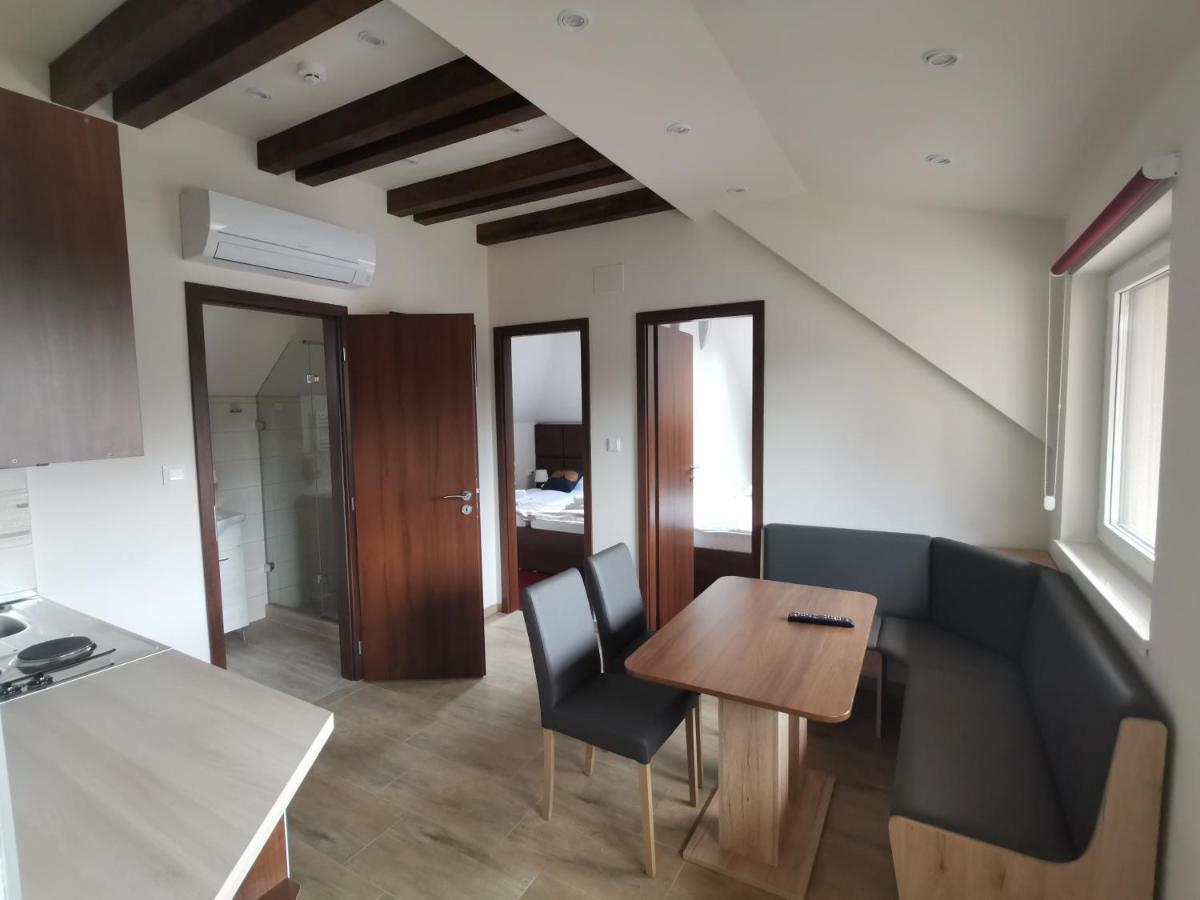 Termal Apartmanhaz Veresegyhaz Ngoại thất bức ảnh