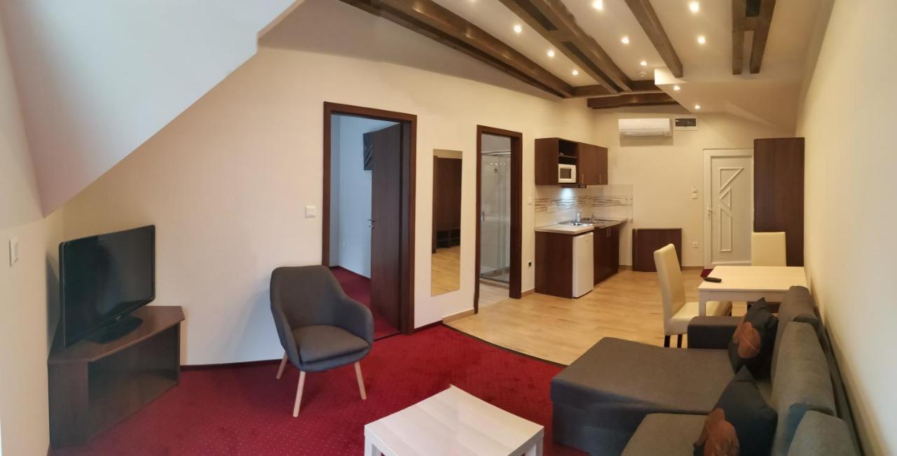 Termal Apartmanhaz Veresegyhaz Ngoại thất bức ảnh