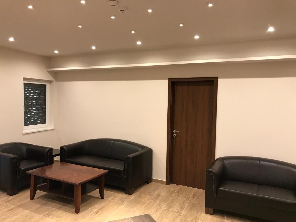 Termal Apartmanhaz Veresegyhaz Ngoại thất bức ảnh